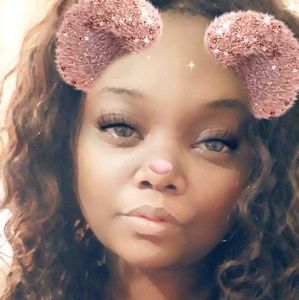 Meet your Posher, Evon